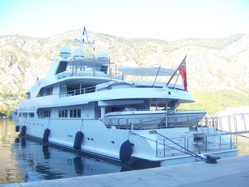 M/Y ACHILLES