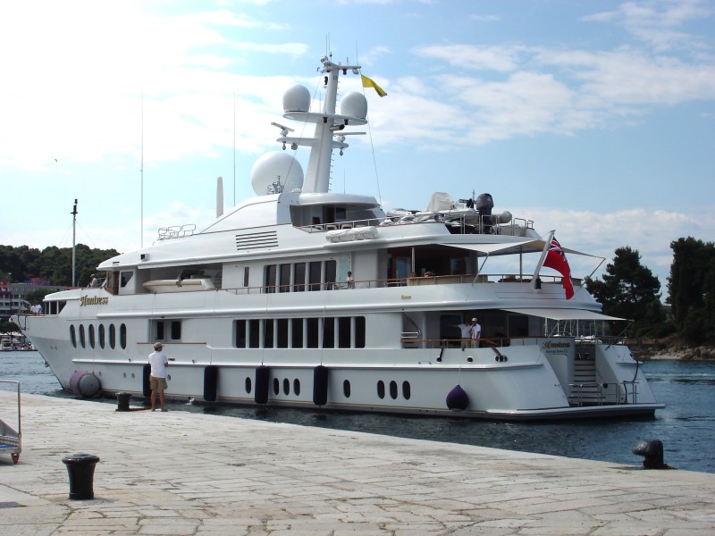 SEA HUNTRESS
