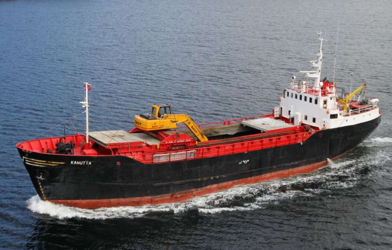 M/V DYNAMIC