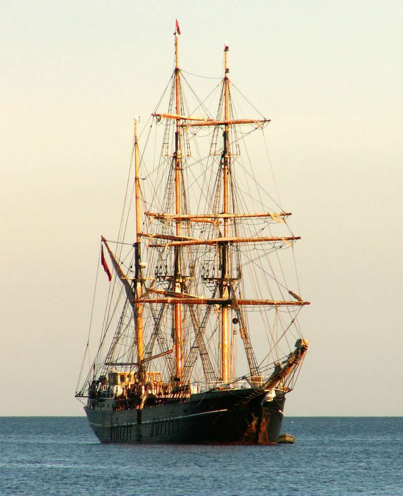 S/V LE FRANCAIS