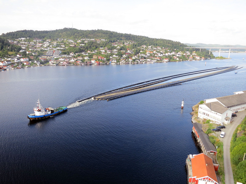 WORLD TUG 1