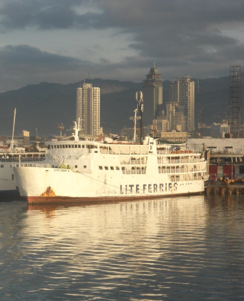 LITE FERRY 8