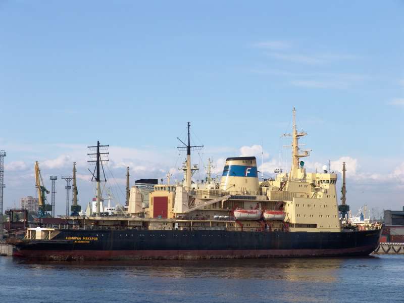 ADMIRAL MAKAROV