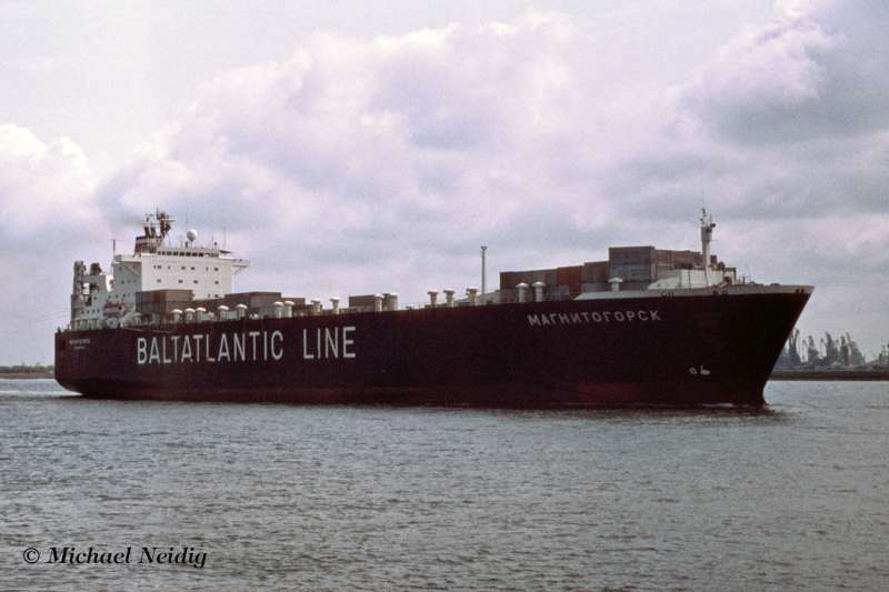 M/S MAGNITOGORSK 1