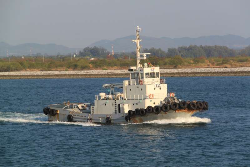 TUG 402