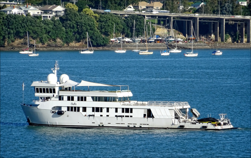 M/Y SURI