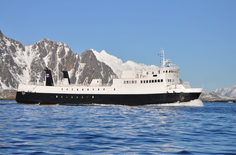 Image of BEQUIA EXPRESS 3