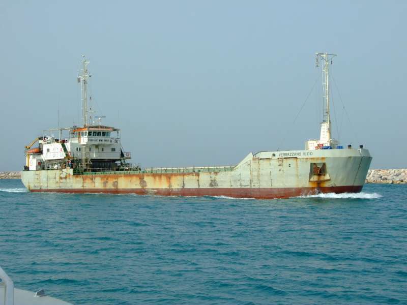 CZSZ-CZERWONY SZKWAL