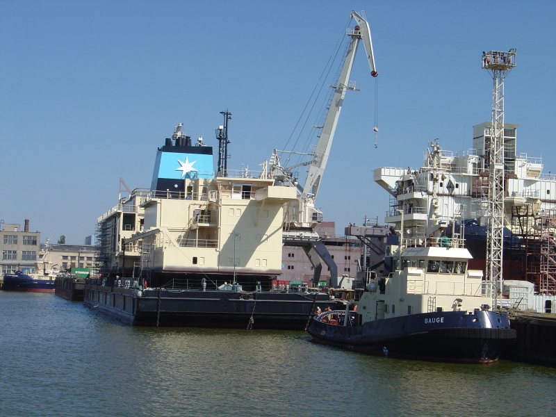 Image of TUG BAUGE