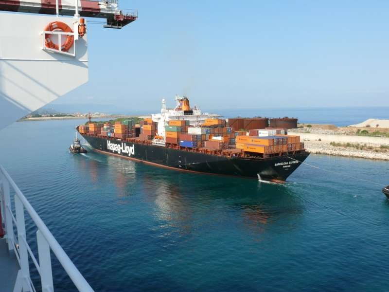 US GOV VESSEL