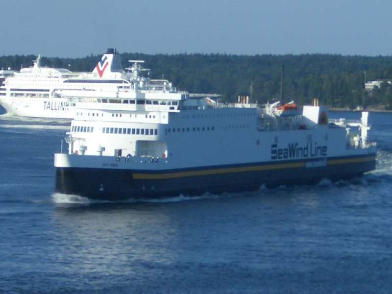 GOLDEN CARRIER