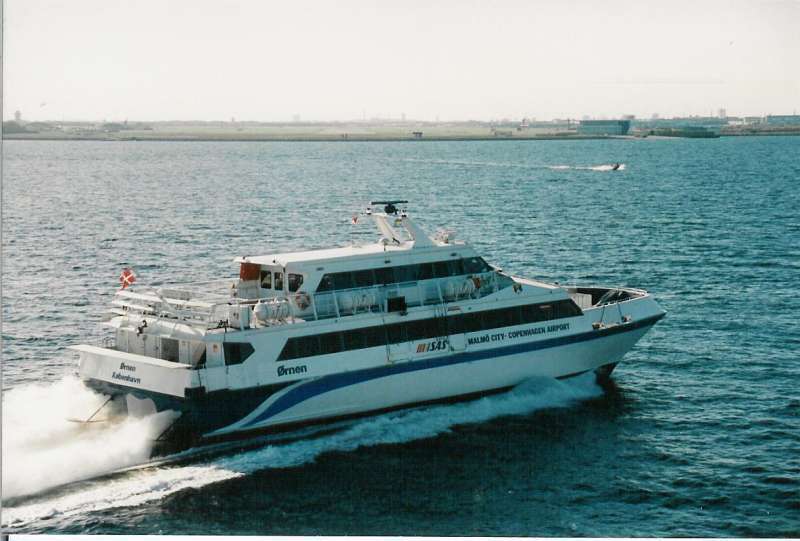 SWIFT SAILS