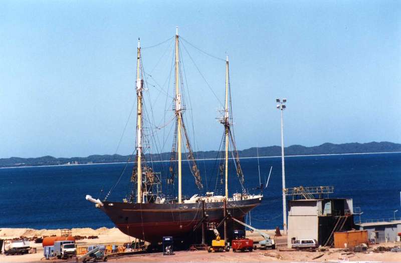 LEEUWIN 2