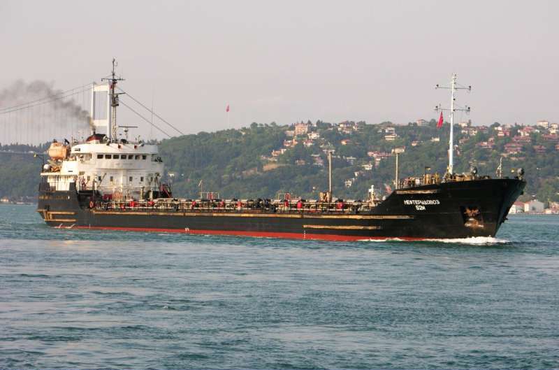 NEFTERUDOVOZ-52M