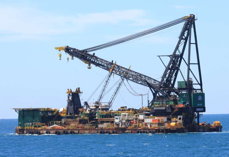 DERRICK BARGE 30