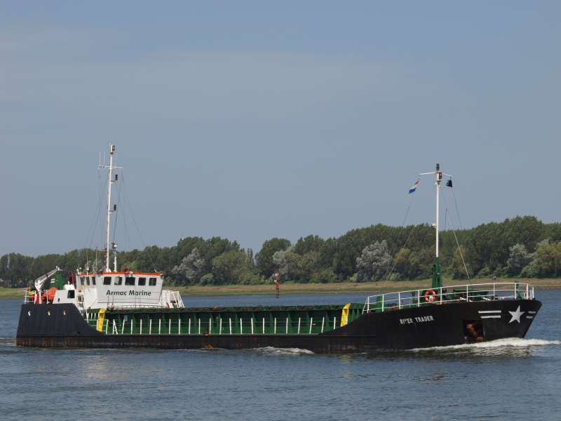 RIVER TRADER