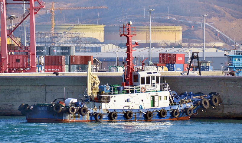 JT TUG 4