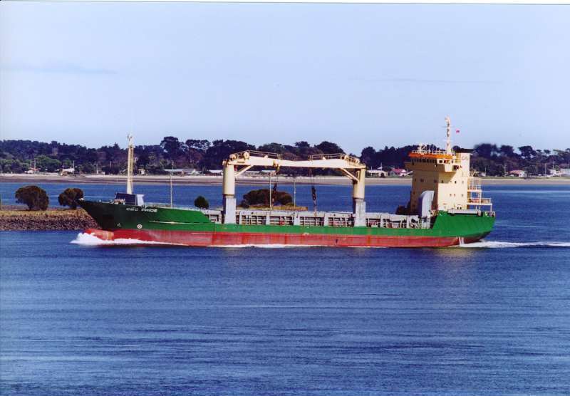 MV WEST OCEAN30