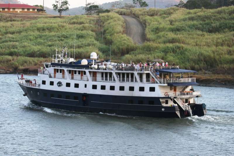 SAFARI VOYAGER