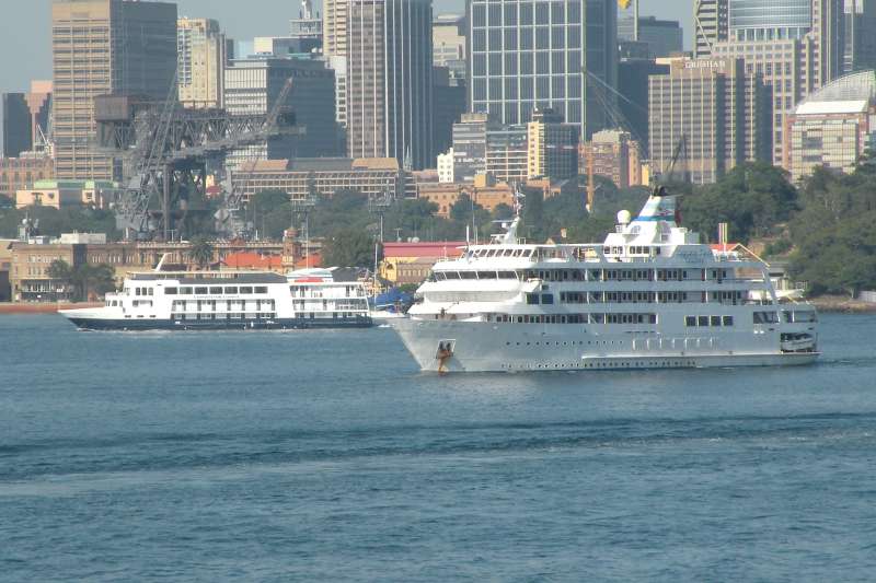 REEF ENDEAVOUR