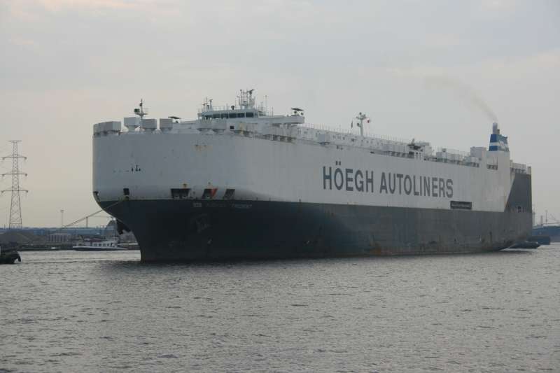 HOEGH TRIDENT