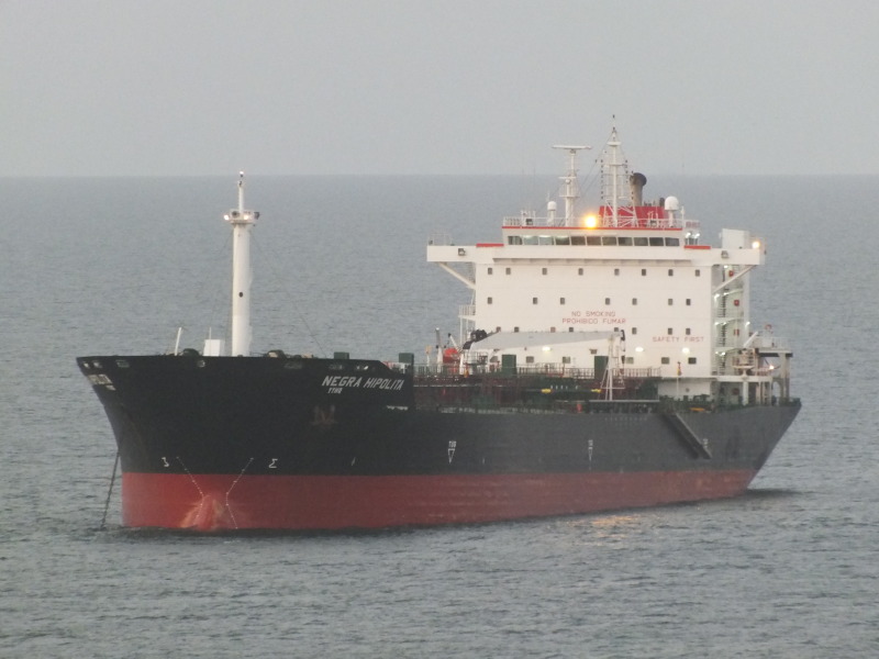NEGRA HIPOLITA