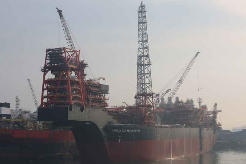 ARMADA OLOMBENDO Oil service FPSO