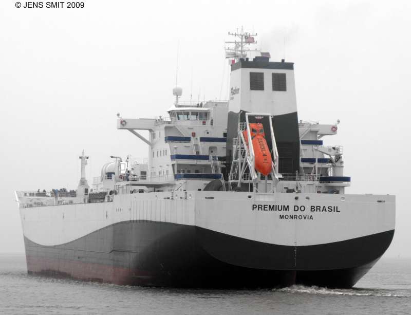 Photo of PREMIUM DO BRASIL (IMO: 9242089, MMSI: 636011792, Callsign: A8BL4)  taken by MSC_Michi