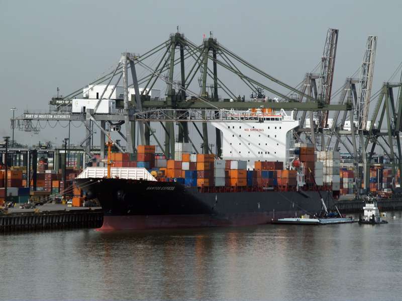 Santos express vessel