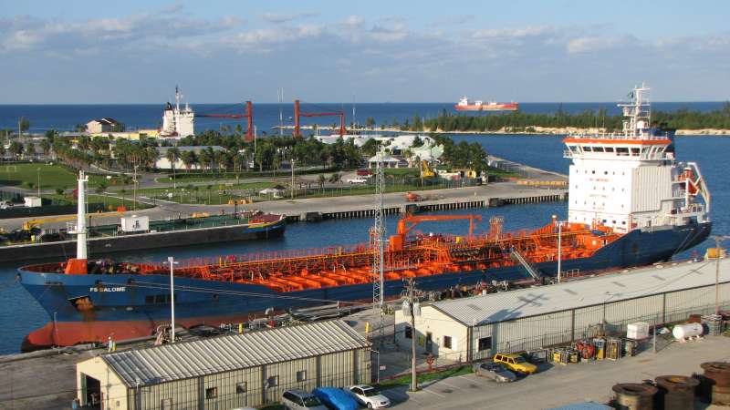 TANKER BEE 10