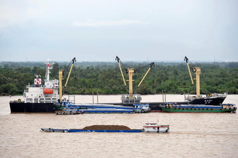 M/V VYSSOS