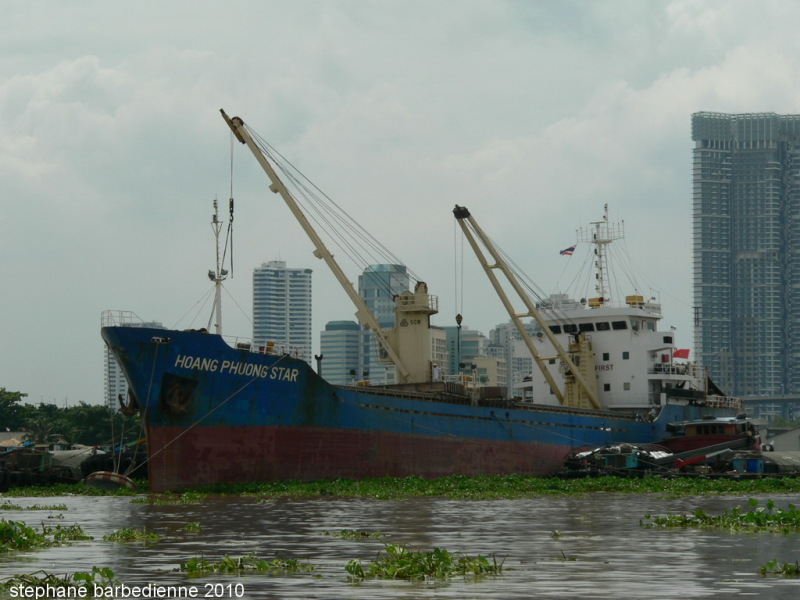 HOANG PHUONG STAR