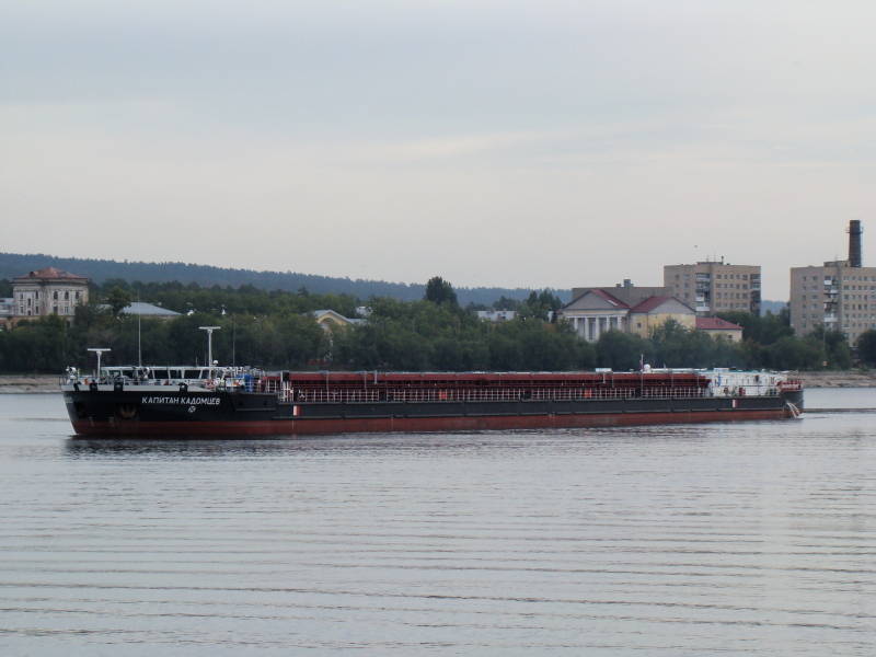 KAPITAN KADOMTSEV