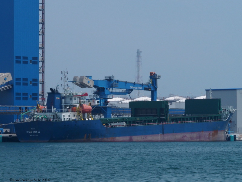MV INTAN DAYA 22