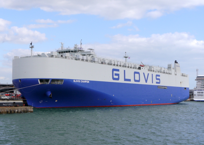 GLOVIS CHAMPION