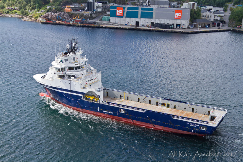 ISLAND CLIPPER