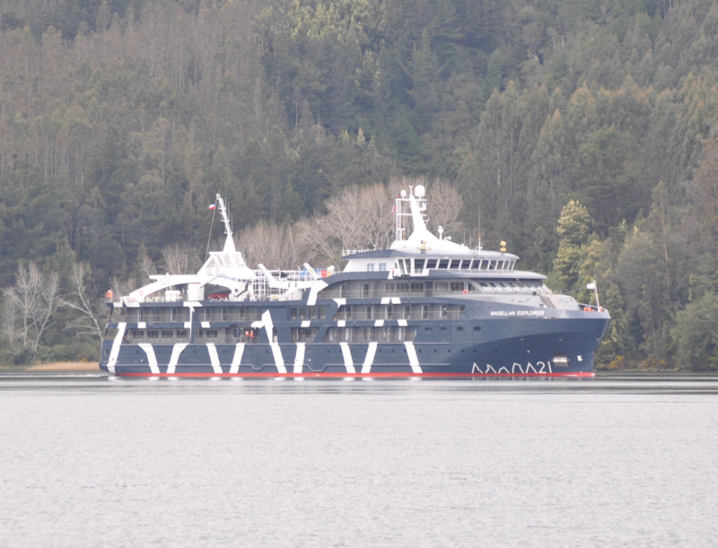 MAGELLAN EXPLORER