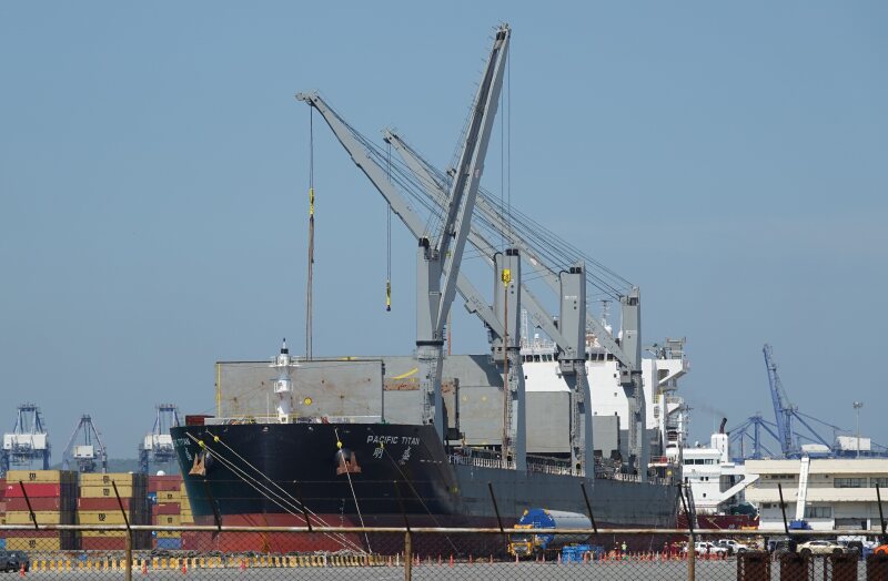 PACIFIC TITAN