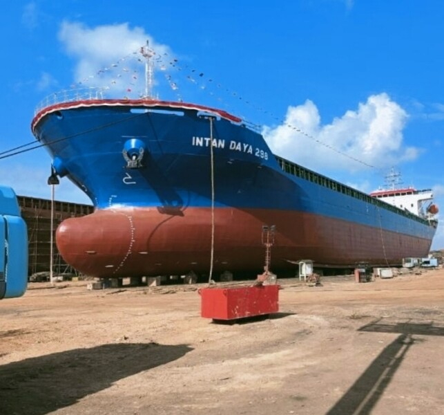 MV.INTAN DAYA 298